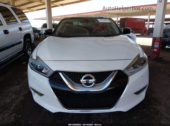 1N4AA6APXHC420087 2017 NISSAN MAXIMA Белый Вид спереди
