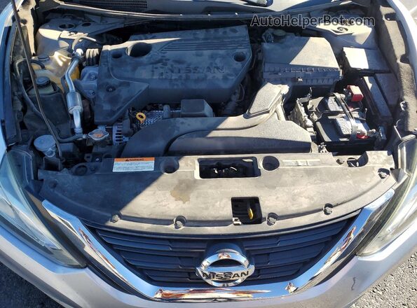 1N4AL3AP0HC218836 2017 NISSAN ALTIMA Серебряный Вид задней части салона