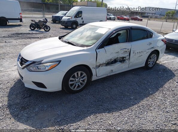 1N4AL3AP0JC295664 2018 NISSAN ALTIMA White Vista tres cuartos delantera izquierda