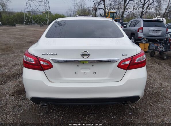 1N4AL3AP1HC256155 2017 NISSAN ALTIMA White 