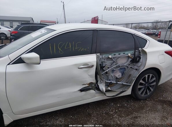 1N4AL3AP1HC256155 2017 NISSAN ALTIMA White Vista frontal