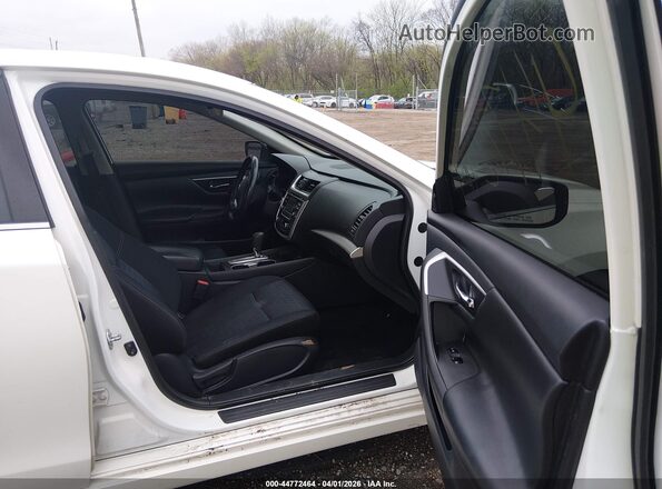 1N4AL3AP1HC256155 2017 NISSAN ALTIMA White Vista interior delantera