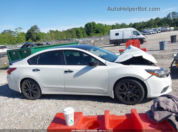 1N4AL3AP3HC202064 2017 NISSAN ALTIMA White Rear interior view