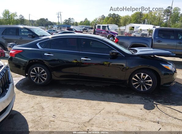 1N4AL3AP5HC178415 2017 NISSAN ALTIMA Черный Вид задней части салона