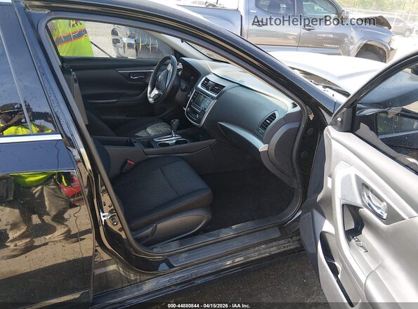 1N4AL3AP5HC178415 2017 NISSAN ALTIMA Черный Вид салона спереди