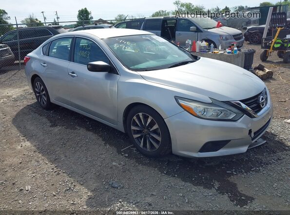 1N4AL3AP5HC266431 2017 NISSAN ALTIMA Silver Front right