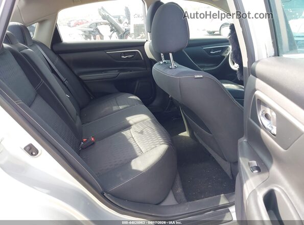 1N4AL3AP5HC266431 2017 NISSAN ALTIMA Silver VIN sticker view