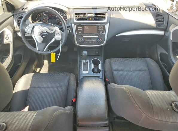 1N4AL3AP6HC498262 2017 NISSAN ALTIMA White Առջևի վահանակի տեսք