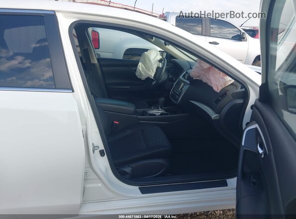 1N4AL3AP6HN355137 2017 NISSAN ALTIMA White Widok wnętrza z przodu