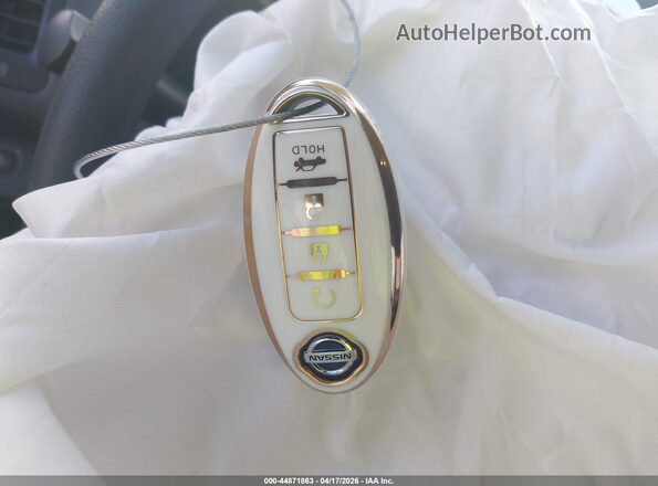 1N4AL3AP6HN355137 2017 NISSAN ALTIMA White Widok deski rozdzielczej