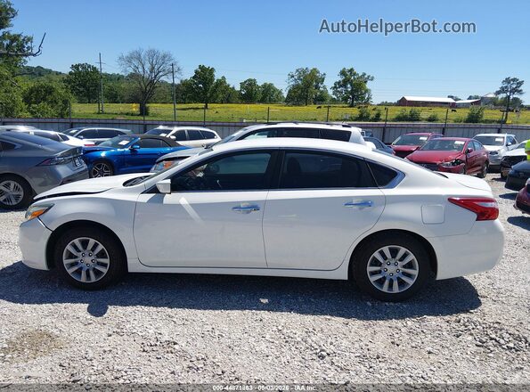 1N4AL3AP6HN355137 2017 NISSAN ALTIMA White Widok wnętrza 360 stopni