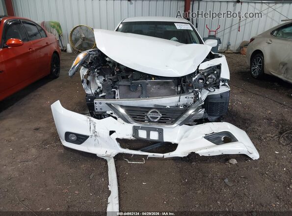 1N4AL3AP6JC250681 2018 NISSAN ALTIMA White Դիմացի տեսք