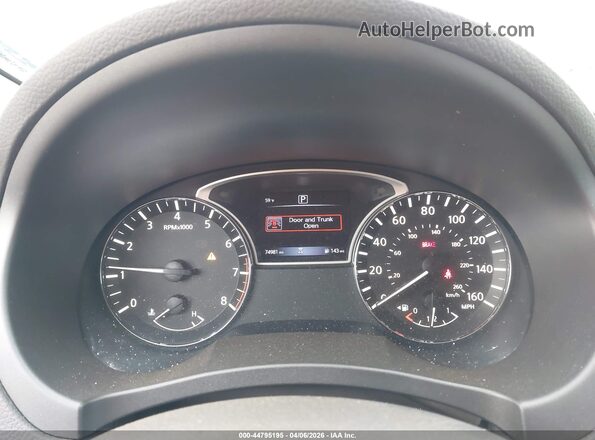 1N4AL3AP6JC473660 2018 NISSAN ALTIMA Maroon Vista de los asientos traseros