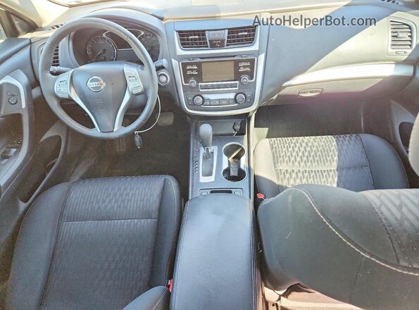1N4AL3AP7HC276331 2017 NISSAN ALTIMA White Вид панелі приладів