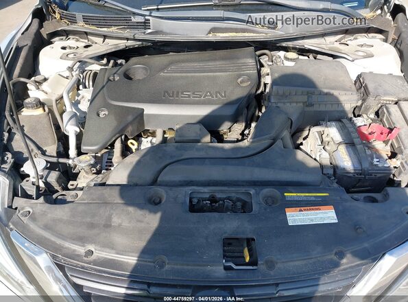 1N4AL3AP7JC197697 2018 NISSAN ALTIMA Silver Вид ззаду