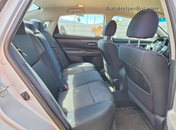1N4AL3AP8HC158000 2017 NISSAN ALTIMA Silver Rear seats view