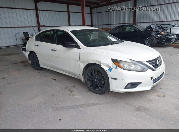 1N4AL3AP8HC220110 2017 NISSAN ALTIMA White Передня права чверть