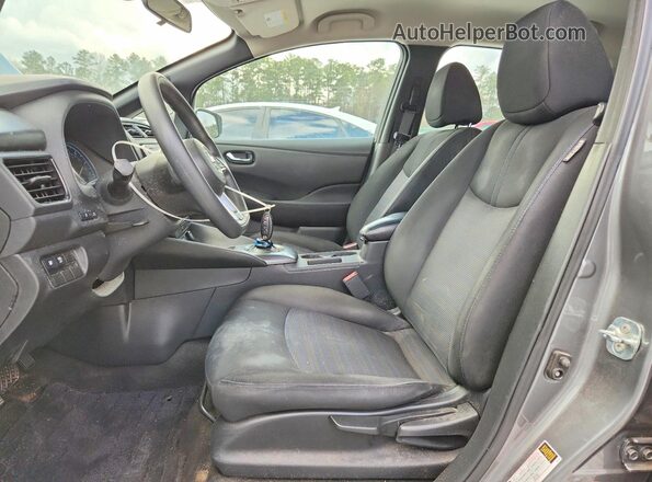 1N4AZ1CP6JC301032 2018 NISSAN LEAF Серый Вид салона спереди