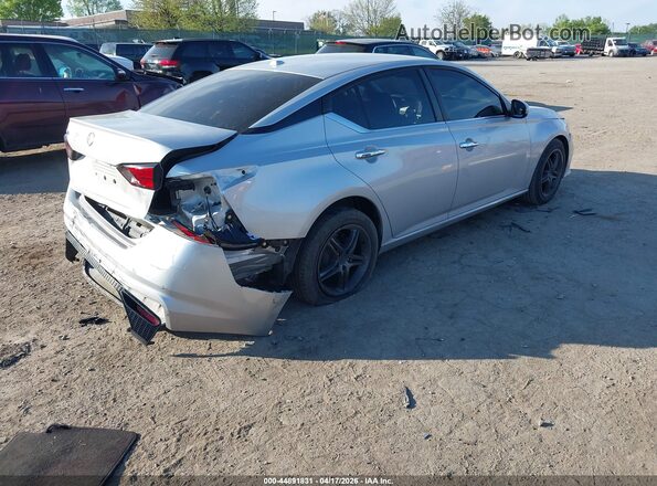 1N4BL4BV5LC227998 2020 NISSAN ALTIMA Серебряный Задняя правая четверть