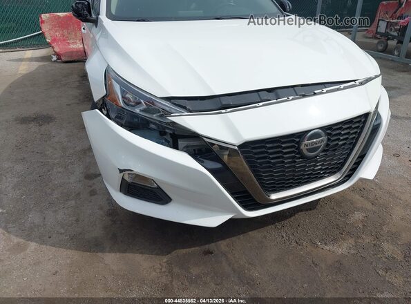 1N4BL4CV0KC108110 2019 NISSAN ALTIMA White Widok z przodu
