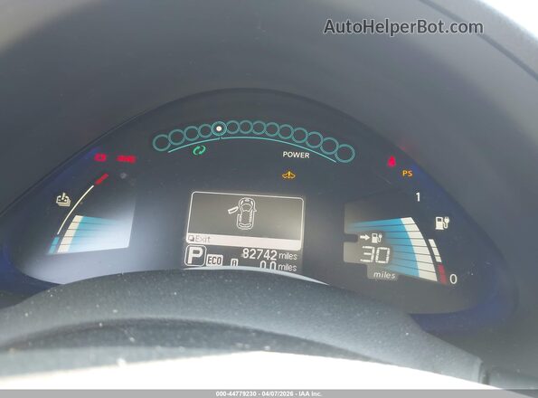 1N4BZ0CP7GC309633 2016 NISSAN LEAF White Widok tylnych siedzeń