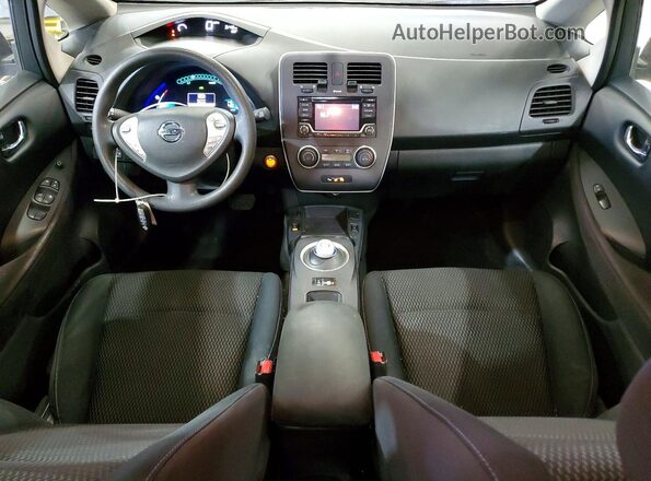 1N4BZ0CP9HC307318 2017 NISSAN LEAF Blue Вид панелі приладів