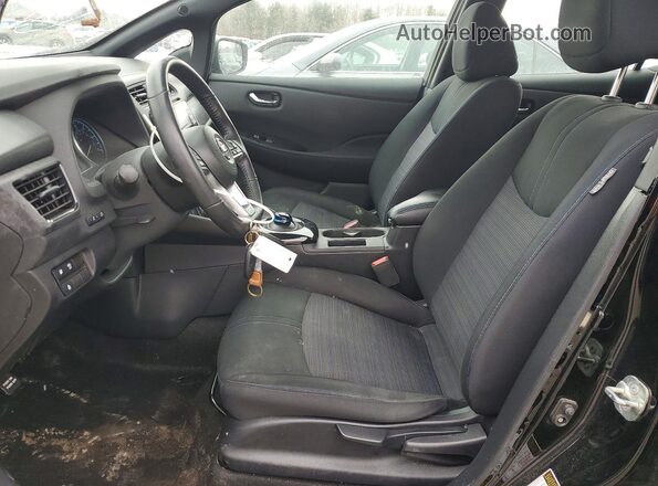 1N4BZ1CP8KC318078 2019 NISSAN LEAF Черный Вид салона спереди
