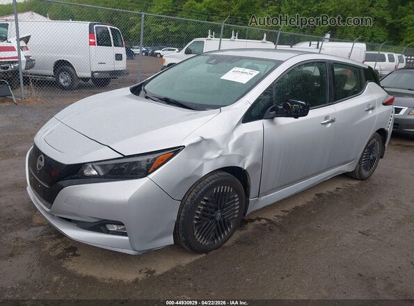 1N4CZ1CV5PC557971 2023 NISSAN LEAF Серебряный Передняя левая четверть