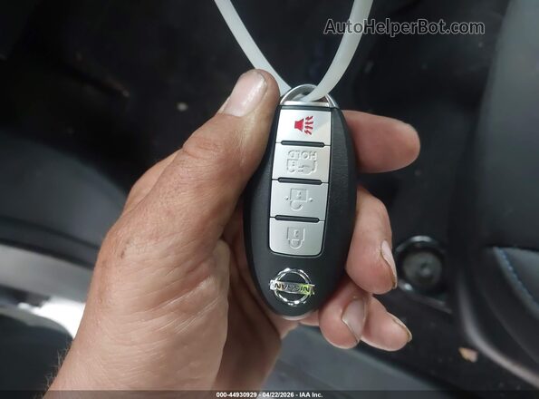 1N4CZ1CV5PC557971 2023 NISSAN LEAF Серебряный Вид панели приборов