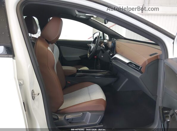 1V2BMPE84PC054512 2023 VOLKSWAGEN ID.4 Белый Вид салона спереди