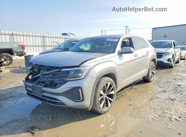 1V2FE2CA3RC239662 2024 VOLKSWAGEN ATLAS Silver Vista tres cuartos delantera izquierda