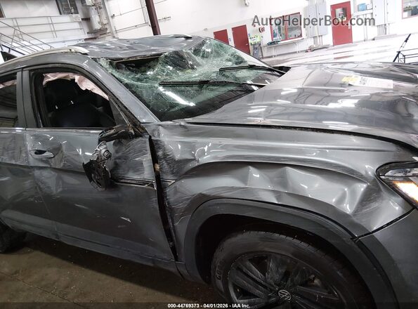 1V2HE2CA7PC210705 2023 VOLKSWAGEN ATLAS Gray Widok z przodu