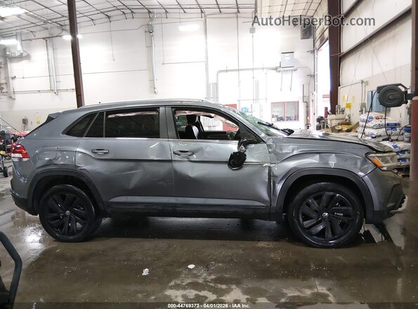 1V2HE2CA7PC210705 2023 VOLKSWAGEN ATLAS Gray Widok wnętrza z tyłu