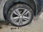 2018 Volkswagen Atlas Sel Blue vin: 1V2RR2CA7JC574669 Damage: Right Front Wheel, Curb Rash, 4 To 5 Inches