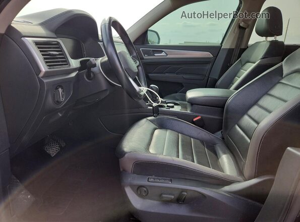 1V2TP2CA3MC523962 2021 VOLKSWAGEN ATLAS Black Вид салону спереду