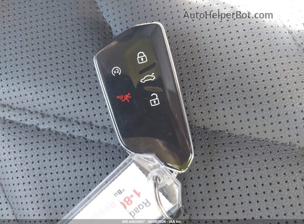 1V2WR2CA7SC565877 2025 VOLKSWAGEN ATLAS Silver Вид панелі приладів