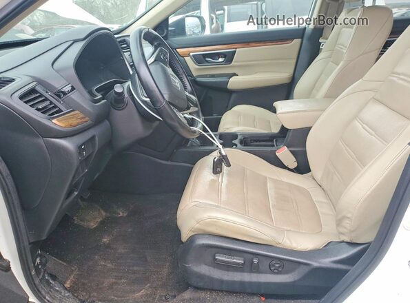 5J6RW2H84HL074523 2017 HONDA CRV Белый Вид панели приборов