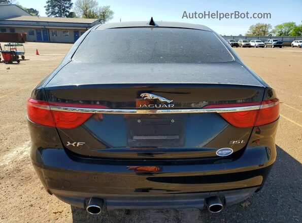 SAJBD4BV9HCY27777 2017 JAGUAR XF Черный Вид салона спереди