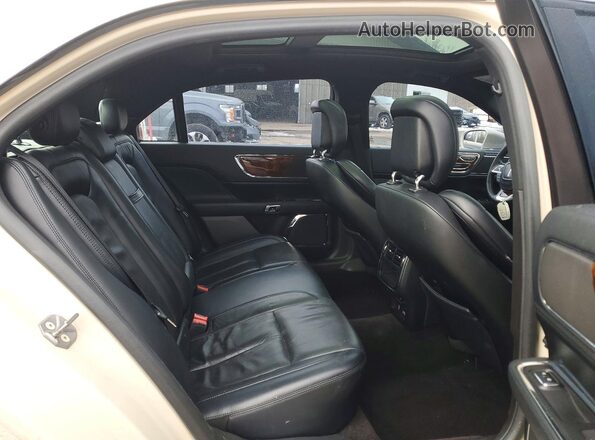 1LN6L9SK9J5601251 2018 LINCOLN CONTINENTA Бежевый Вид задних сидений