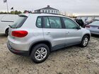 2017 Volkswagen Tiguan S Серебряный vin: WVGBV7AX1HK000423