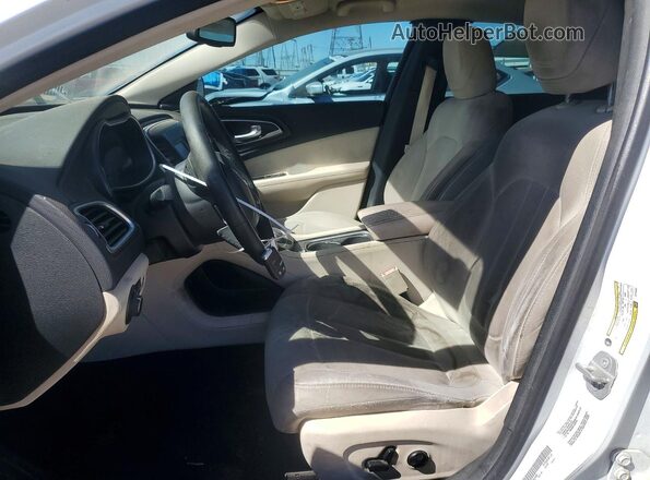 1C3CCCAB9GN154892 2016 CHRYSLER 200 White Вид панелі приладів