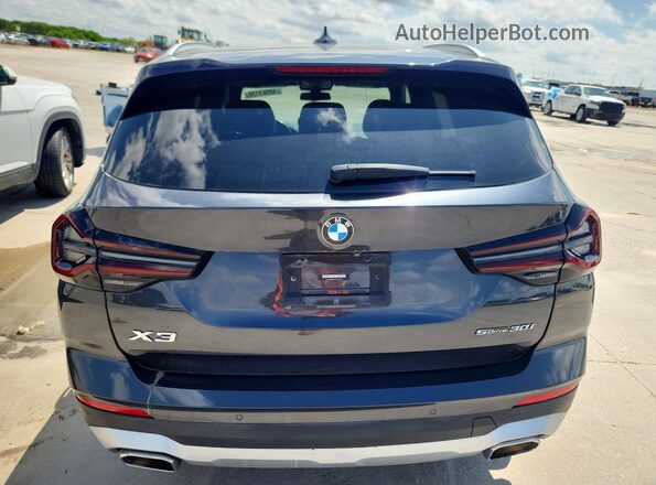 5UX43DP02N9L59731 2022 BMW X3 Gray Вид салону спереду