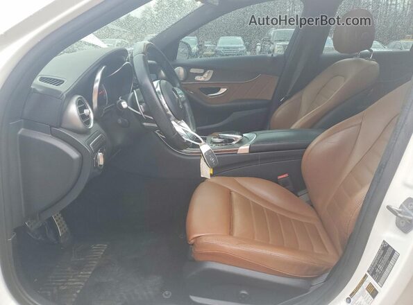 55SWF6EB8KU300135 2019 MERCEDES-BENZ AMG White Widok deski rozdzielczej