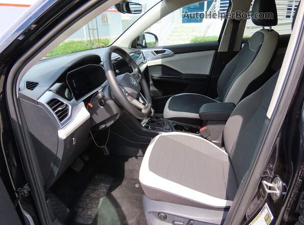 3VVUC7B2XTM013924 2026 VOLKSWAGEN TAOS Black Widok tylnych siedzeń