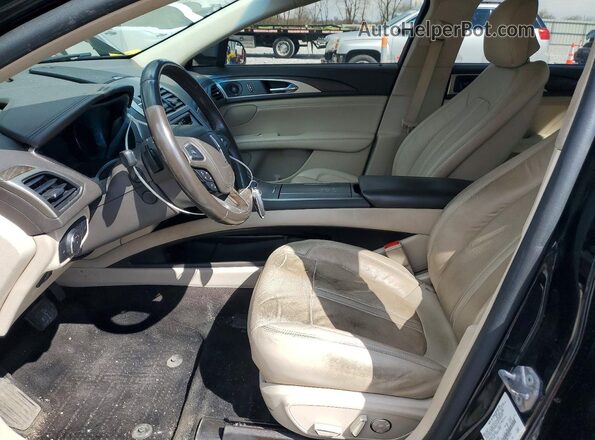 3LN6L5F97JR615324 2018 LINCOLN MKZ Черный Вид панели приборов