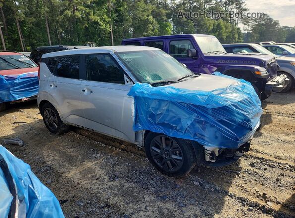 KNDJ23AU0M7794822 2021 KIA SOUL Silver Vista frontal