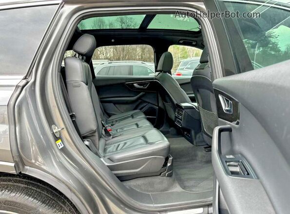 WA1LXBF7XND016550 2022 AUDI Q7 Серый Вид задних сидений