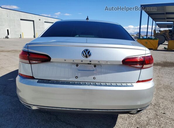 1VWSA7A30MC002808 2021 VOLKSWAGEN PASSAT Серебряный Вид салона спереди