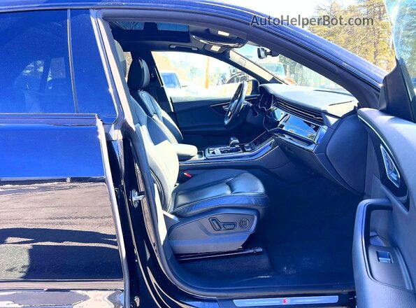WA1EVAF19KD011890 2019 AUDI Q8 Черный Вид сзади