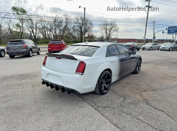 2C3CCABG8PH628211 2023 CHRYSLER 300 White Front view